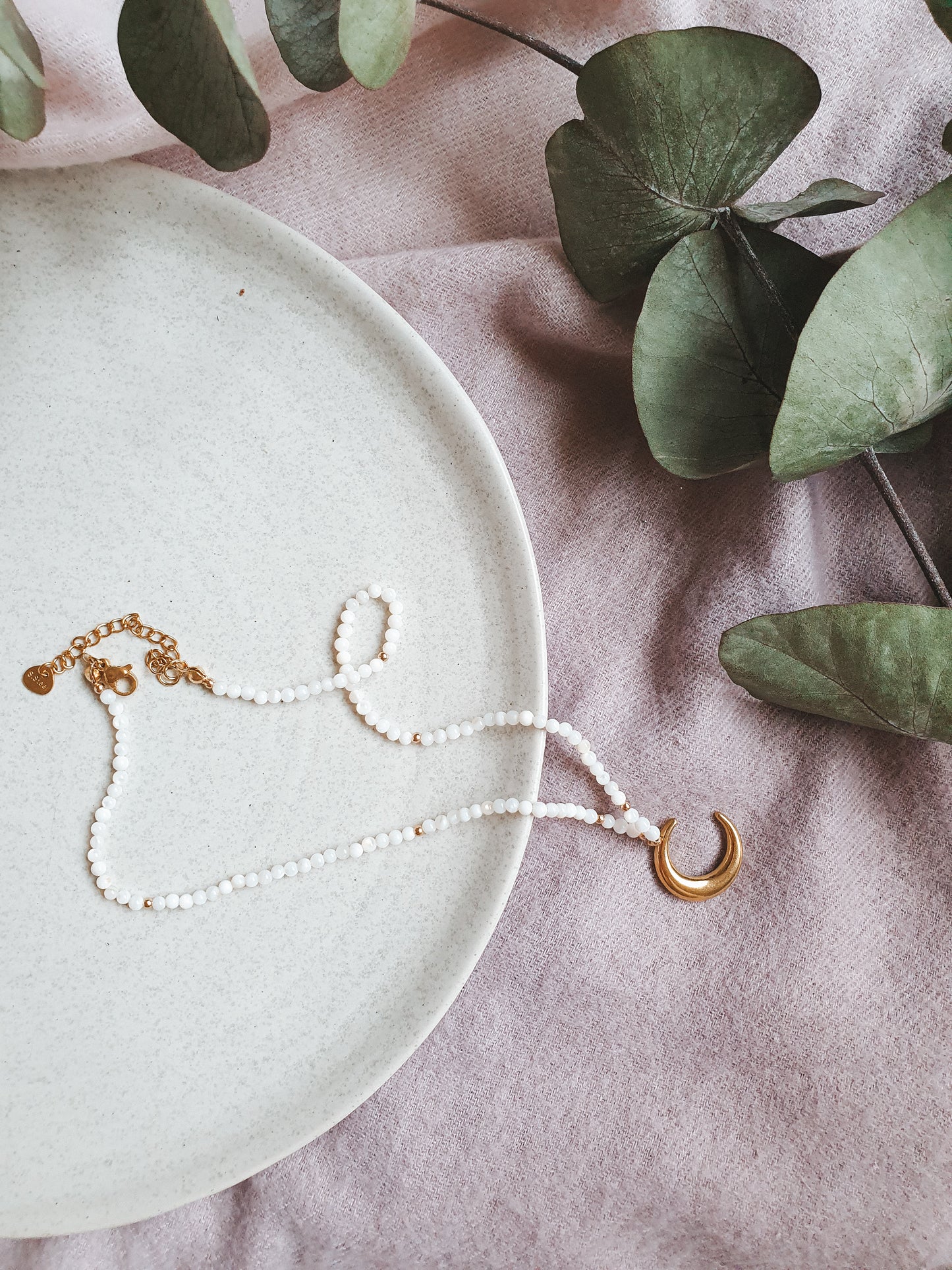 Chocker style Necklace Luna š«š